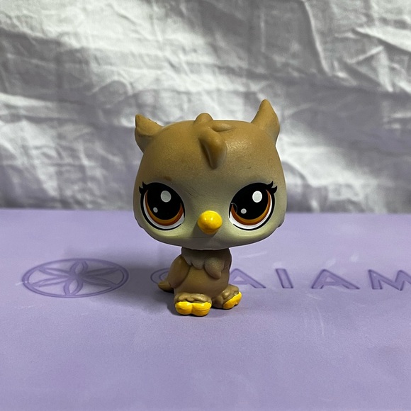 LPS Schoolhouse - Lot of 8 Pets + Accessories - Picture 6 of 8